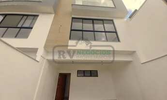 Imagem 3: )(- Linda Casa Alto Padrão triplex com 3 quartos área gourmet e quintal em São Pedro