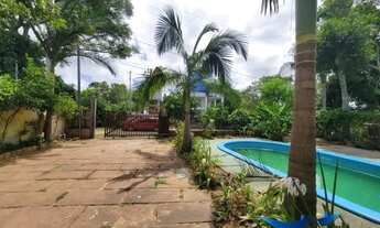 Imagem 2: Velleda oferece lindo sítio em condomínio fechado com casa e piscina em Águas Claras