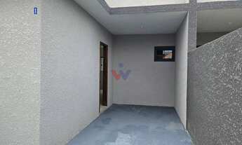 Imagem 3: Casa à venda em localização estratégica 2 quartos, garagem e fácil acesso em Curitiba