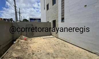 Imagem 3: Apartamento Térreo com Enorme Área Privativa - 3 Quartos em Mangabeira