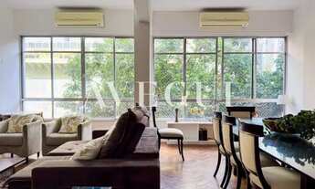 Imagem 2: Apartamento de 214m² com 4 quartos no Leblon