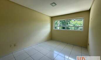 Imagem 7: Casa com 188 m² e 4 quartos em condomínio fechado com área de lazer no bairro de Intermar