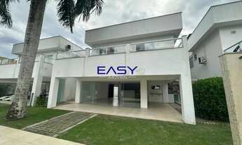 Imagem: Linda casa de canal com vaga náutica em