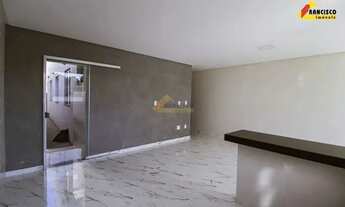 Imagem 2: Casa para aluguel, 3 quartos, 1 suíte, 2 vagas, Cidade Jardim - Divinópolis/MG