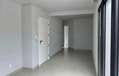 Imagem 3: Apartamento com 77m², 2qt, 2ba, 2 vagas, vista para mar, alto padrão