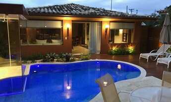 Imagem: Casa em condomínio. 290m² com 5 quartos