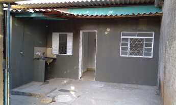 Imagem 2: Kit 1 Quarto, Garagem para carro, Entrada individual, área de serviço