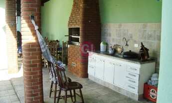 Imagem 5: Sobrado Mobiliado na Praia do Sape sendo 3 quartos com Piscina e churrasqueira