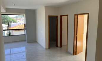 Imagem 4: Apartamento para venda possui 60 metros quadrados com 2 quartos Na praia dos Ingleses Flo