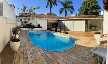 Imagem 2: Maravilhoso Sobrado com 6 dormitórios à venda em bairro nobre