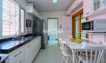 Imagem 4: Casa 2 dorm, 3 banheiros, 5 vagas, 263m²