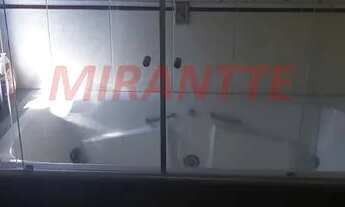 Imagem 3: Sobrado para venda possui 300 metros quadrados com 4 quartos em Caraguatá - Mairiporã - SP