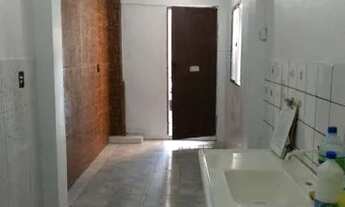 Imagem: Aluga-se um quarto colina azul