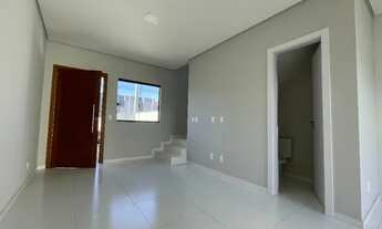 Imagem 2: Geminado, quintal grande, MCMV, 79m², 2 banheiros