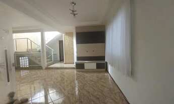 Imagem 7: Casa de condomínio sobrado para aluguel e venda tem 261 metros quadrados com 3 quartos