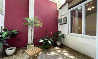 Imagem 6: Apartamento tipo casa, mobiliado, varanda com sol, jardim inverno e todo reformado