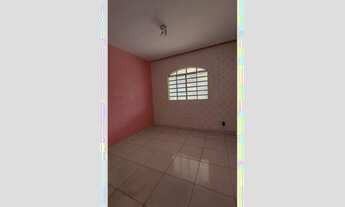 Imagem: Casa térrea no centro da cidade de Planaltina