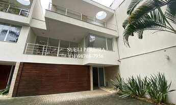 Imagem 2: Casa de condomínio com 4 Quartos e 7 Banheiros, 425m² para Aluguel