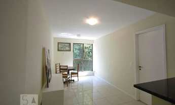 Imagem 2: Apartamento para Aluguel - Ingá, 2 Quartos, 70 m2