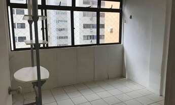 Imagem 2: Apartamento para venda com 74 metros quadrados com 2 quartos em Boa Viagem - Recife - PE