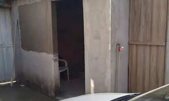 Imagem 4: Construção na ilha entroncamento de tairu vera Cruz