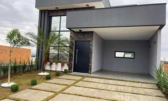 Imagem 2: Casa de condomínio para venda possui 132 metros quadrados com 3 quartos