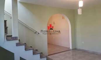 Imagem 2: Sobrado frontal na Vila Ré