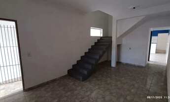 Imagem 4: Casa com 3 Quarto(s) e 2 banheiro(s) para Alugar, 186 m² por R$ 2350 / Mês