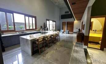 Imagem 5: Casa à venda 4 Quartos, 4 Suites, 5 Vagas, 590M², Jardins Itália, Goiânia - GO