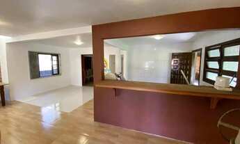 Imagem 2: Casa para Venda em Florianópolis, Armação do Pântano do Sul, 3 dormitórios, 1 suíte, 2 ban