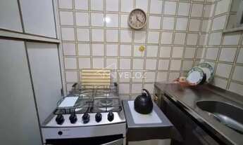 Imagem: Apartamento - / Residencial / Catete