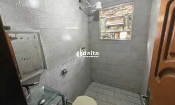 Imagem 6: Casa MOBILIADA tipo pensionato muito próxima da UFU com 2 vgs, 8 quartos, 4 banheiros, pis