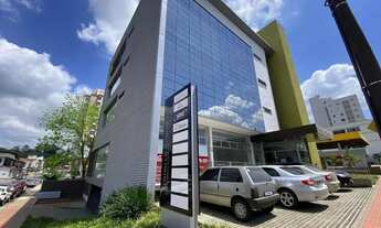 Imagem: Sala Comercial com aproximadamente 80m²