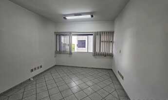 Imagem 5: Sala comercial no Ed. Centro Executivo localizada na Rua Lapa, 145, Centro Próximo à Pref