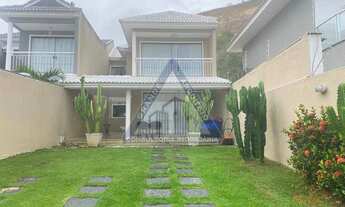 Imagem: Casa à venda em condomínio de alto padrão