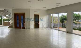 Imagem 3: Casa de condomínio térrea para venda possui 420 metros quadrados com 4 quartos