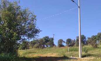 Imagem 3: Lote/Terreno para venda possui 600 metros quadrados em Jardim Rene - São Roque - SP