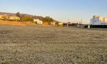 Imagem 3: Lote plano no condomínio Portal Japy Golf Club