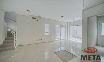 Imagem 2: Casa com 3 dormitórios à venda por R$ 685.000,00 - Saguaçu - Joinville/SC