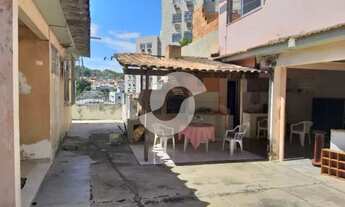 Imagem: Casa com piscina, sauna, quintal, 4 quartos