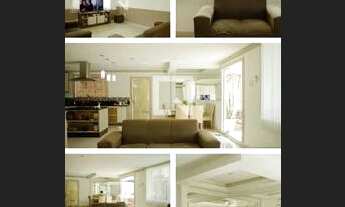 Imagem 2: Casa Duplex Casa com 5 dormitórios