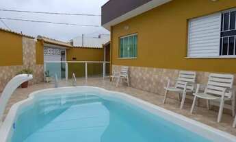 Imagem 1: Casa para venda possui 240 metros com 4 quartos em Ocian - Praia Grande -Litoral Sul de Sã