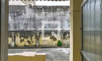 Imagem 5: Casa para Aluguel - Brás de Pina, 1 Quarto, 50 m2