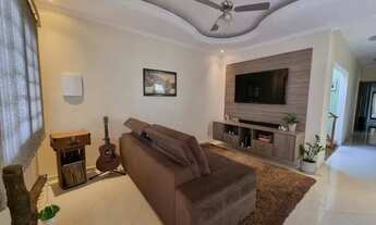 Imagem 2: NL - Casa MOBILIADA com 3 quartos em Esplanada Santa Helena - Taubaté - SP