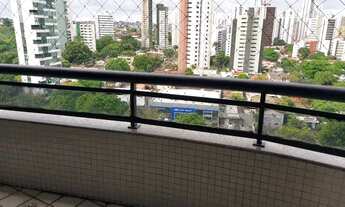 Imagem 4: Apartamento para aluguel possui 206 metros quadrados com 4 quartos em Jaqueira - Recife