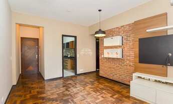 Imagem 2: Apartamento para venda possui 89 metros quadrados com 2 quartos em Centro - Curitiba - PR