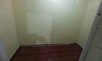 Imagem 4: Alugo apartamento com dois quartos sendo um suíte e garagem! 600 + caução