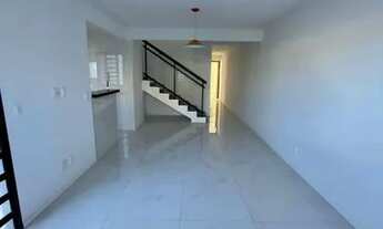 Imagem 2: Casa duplex com 3 quartos super diferenciada com possibilidade de mais 2 quartos