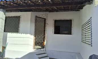 Imagem 2: Aluguel 650 Casa com 2 dormitórios