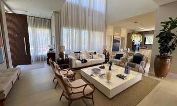 Imagem 7: Casa com 4 Suítes, Mobiliada localizada no Condomínio Shambala III, disponível para VENDA